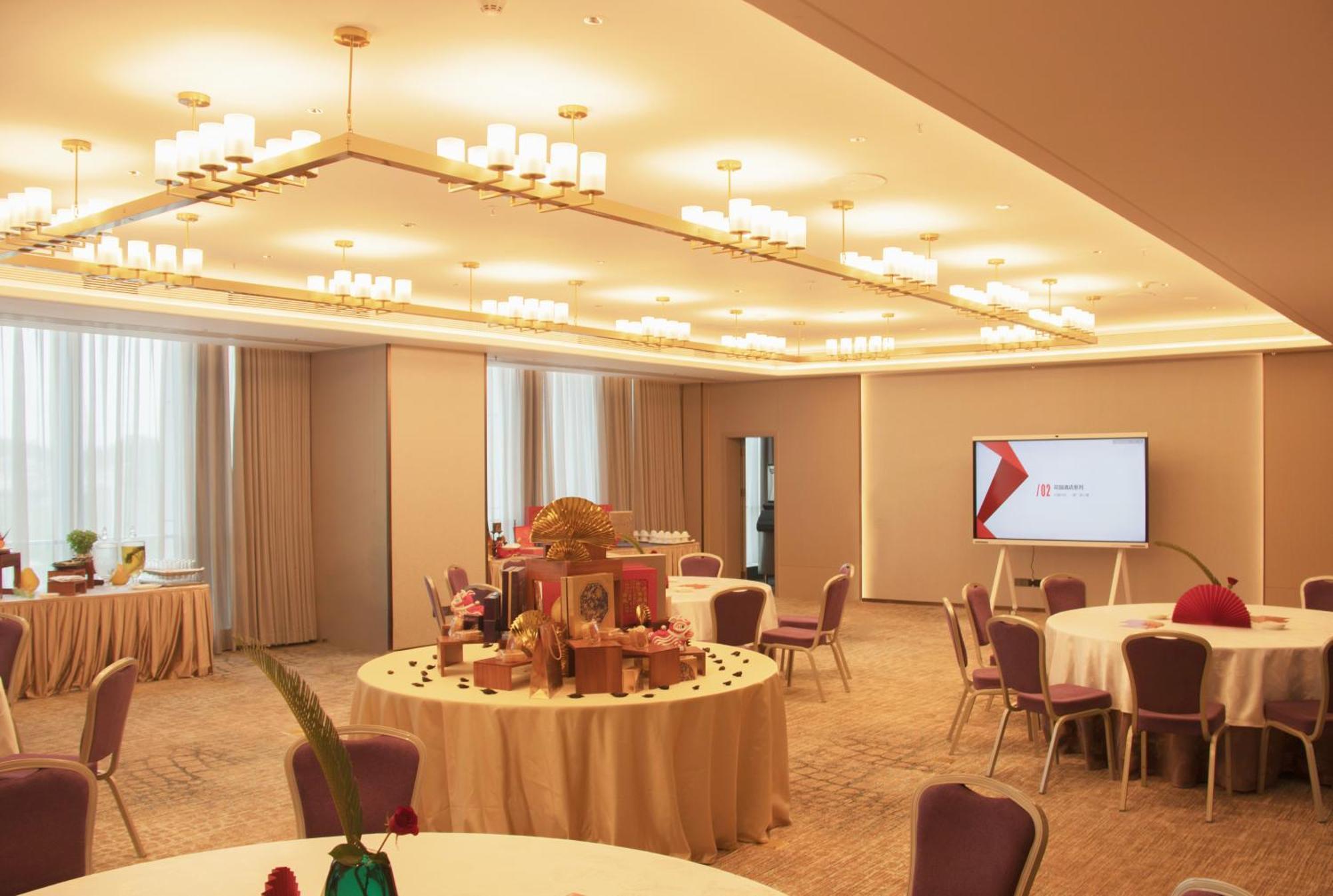 Guangzhou Pazhou Ln Dongfang Hotel Esterno foto